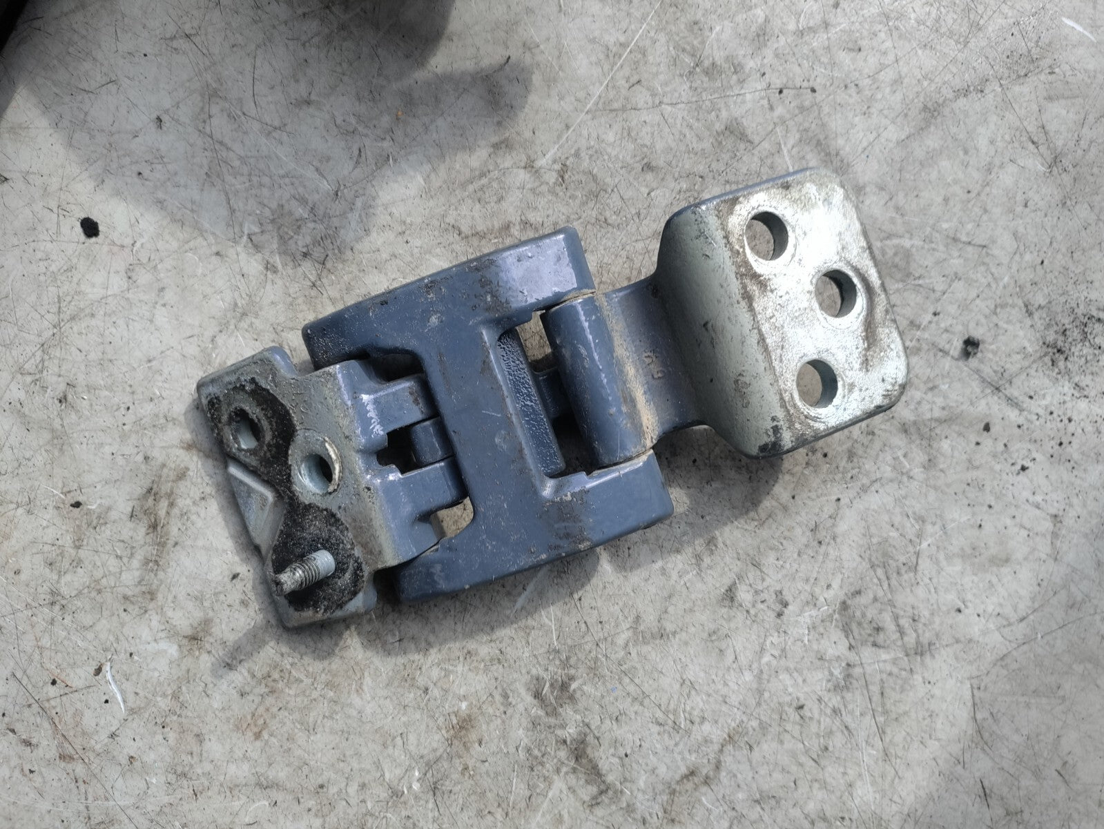 2021 FORD TRANSIT MK8 OSR DRIVER SIDE REAR DOOR HINGE KK41V42982BB