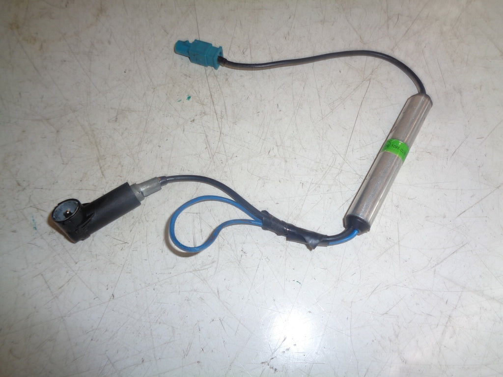 SKODA FABIA 2020 MK3 ANTENNA AMPLIFIER ADAPTER 10R020167
