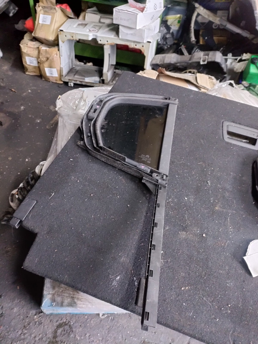 CITROEN C5 AIRCROSS 2020 NSR PASSENGER SIDE REAR QUARTER GLASS
