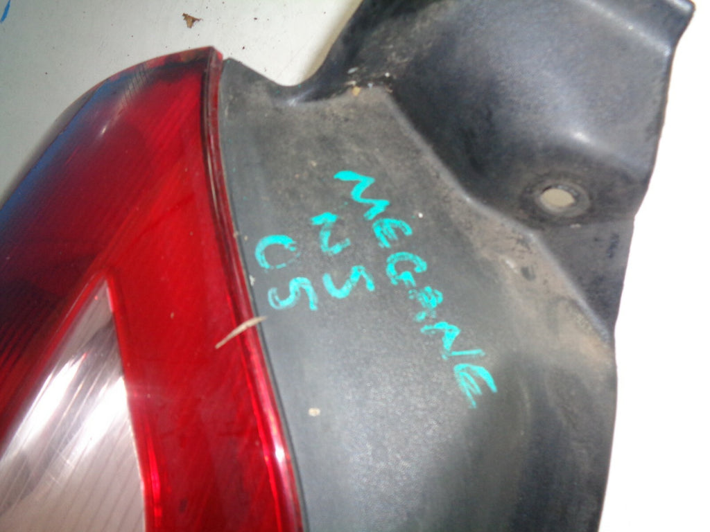 RENAULT MEGANE MK2 2005 NS PASSENGER SIDE REAR TAIL LIGHT LAMP 820073236