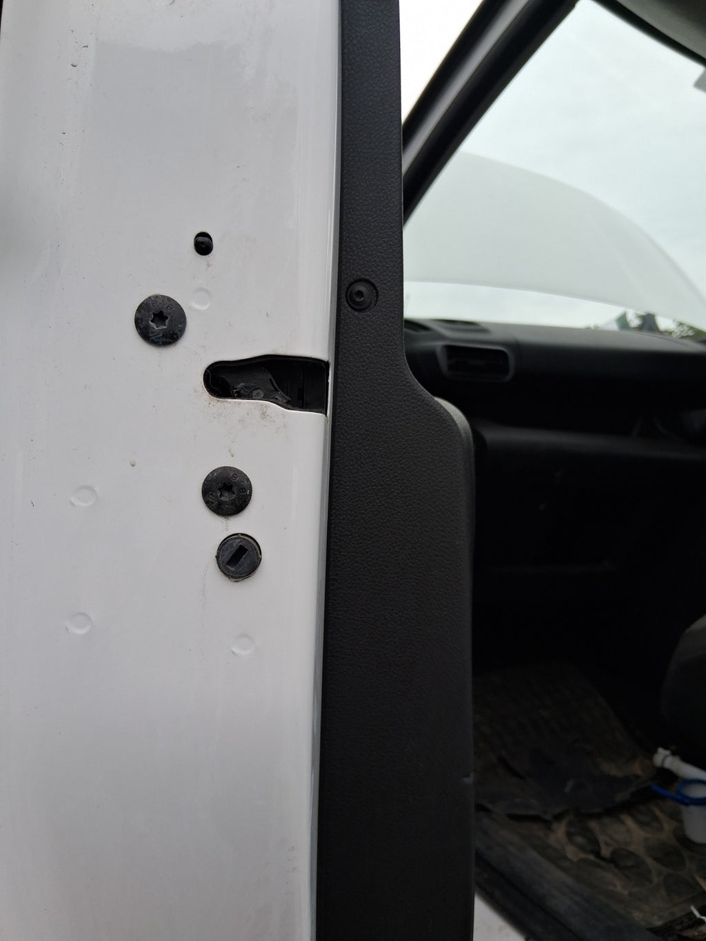 2020 VAUXHALL COMBO E MK4 NSF PASSENGER SIDE FRONT LEFT DOOR LOCK MECHANISM