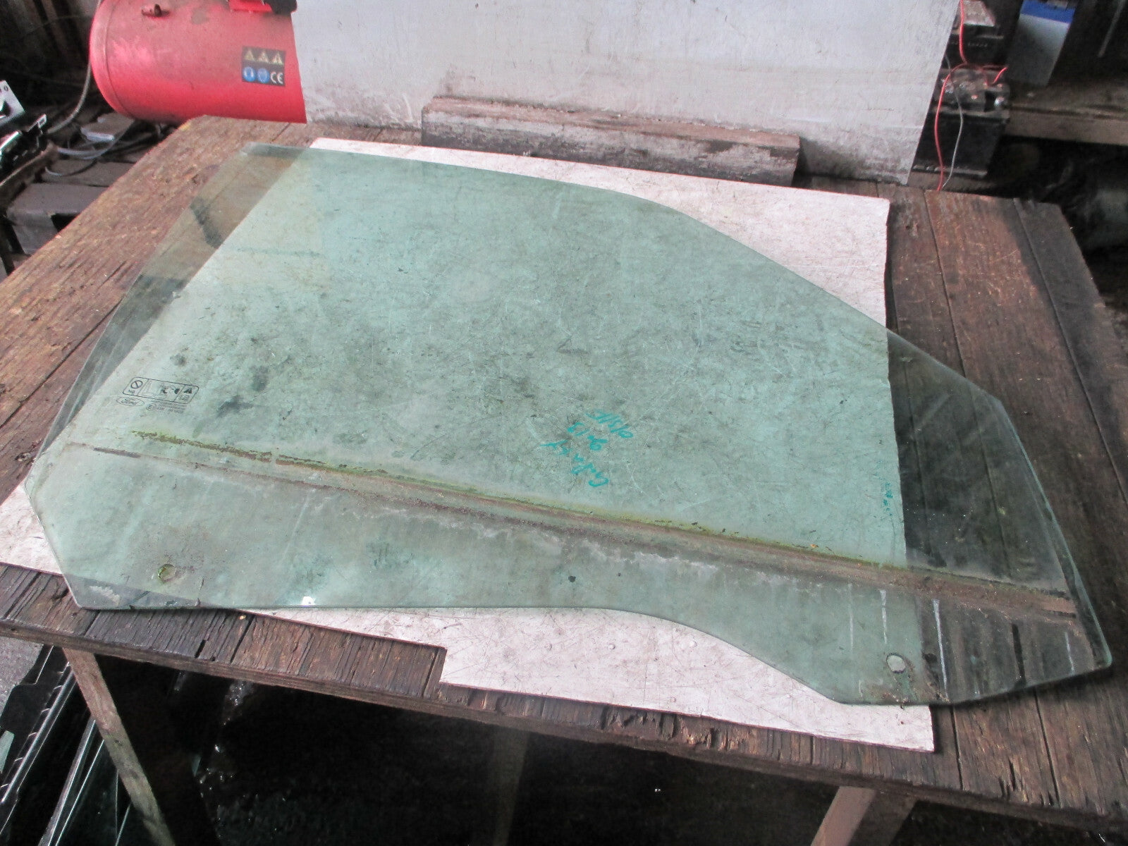 FORD GALAXY 2013 OSF DRIVER SIDE FRONT DOOR WINDOW GLASS