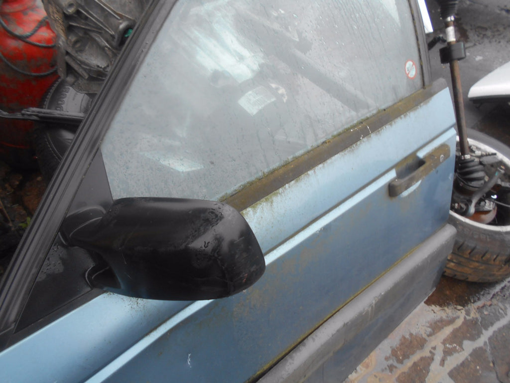 VOLKSWAGEN VW PASSAT B3 (MK3) 1990 NSF PASSENGER SIDE FRONT COMPLETE DOOR BLUE