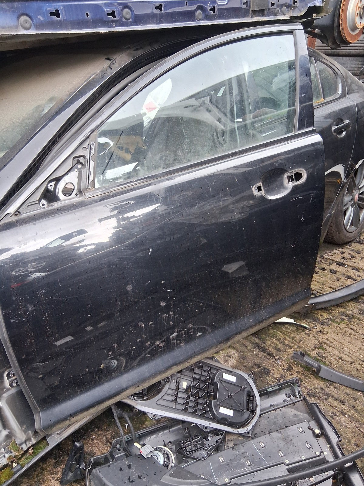 2015 JAGUAR XF X250 FACELIFT NSF PASSENGER SIDE FRONT LEFT DOOR SHELL BLACK