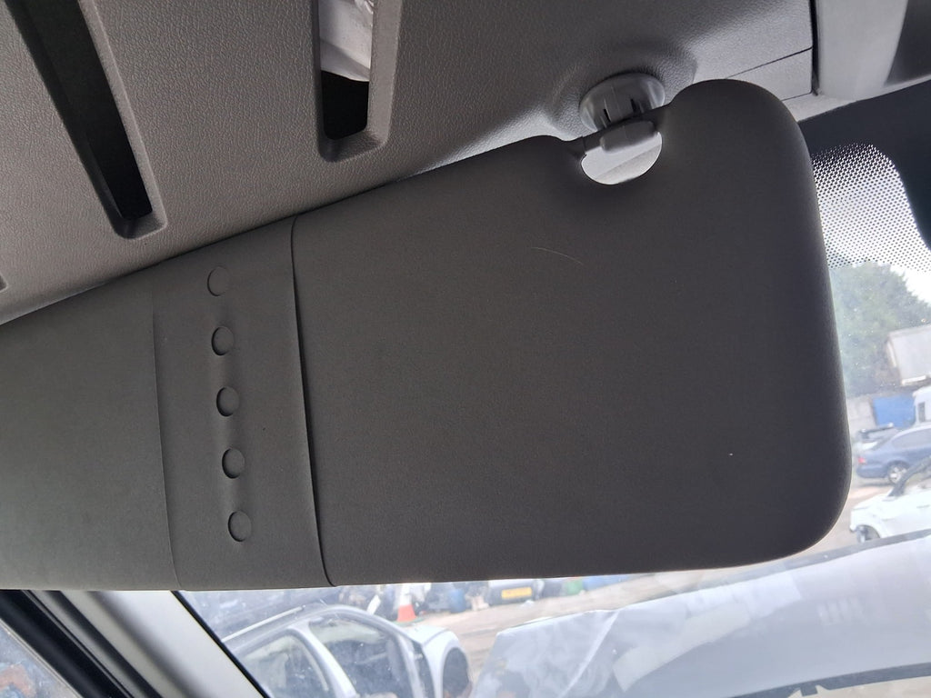 2021 NISSAN NV400 MK1 NSF PASSENGER SIDE FRONT LEFT SUN VISOR SHADE