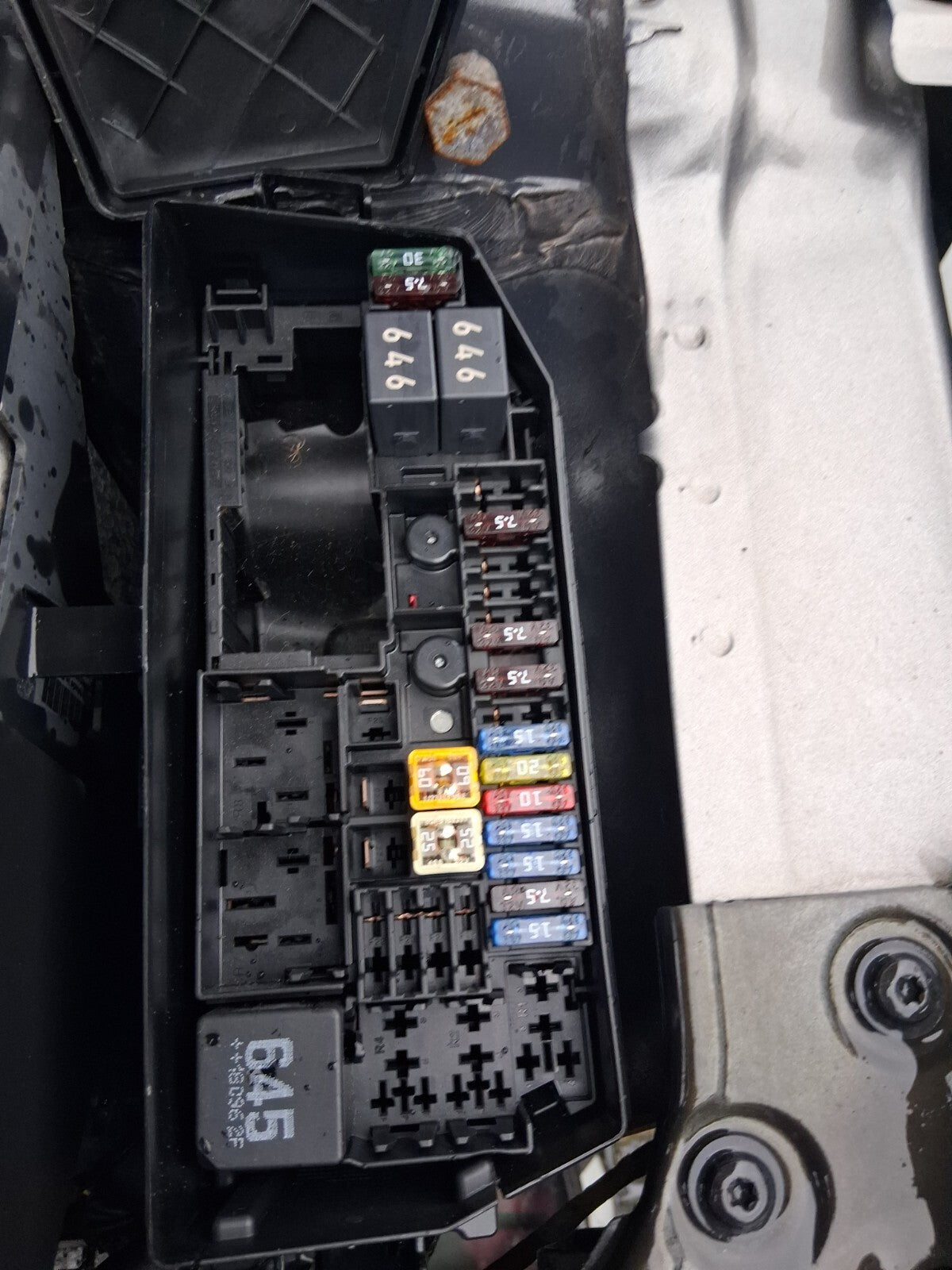 VW VOLKSWAGEN POLO 2018 MK6 1.0 PETROL FUSE BOX RELAY BOX
