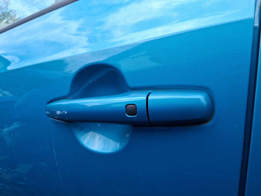 2022 SUZUKI IGNIS SZ5 NSF PASSENGER SIDE EXTERIOR DOOR HANDLE NEON BLUE METALLIC