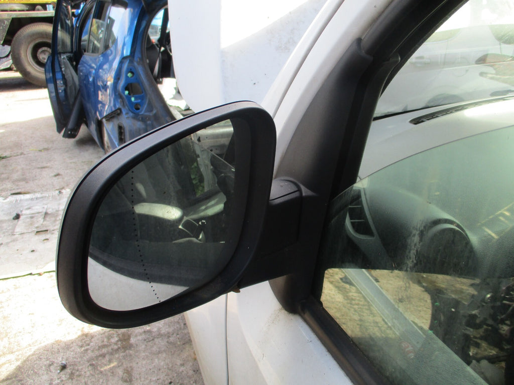 MERCEDES BENZ CITAN W415 2016 NS PASSENGER SIDE MANUAL FOLD WING MIRROR
