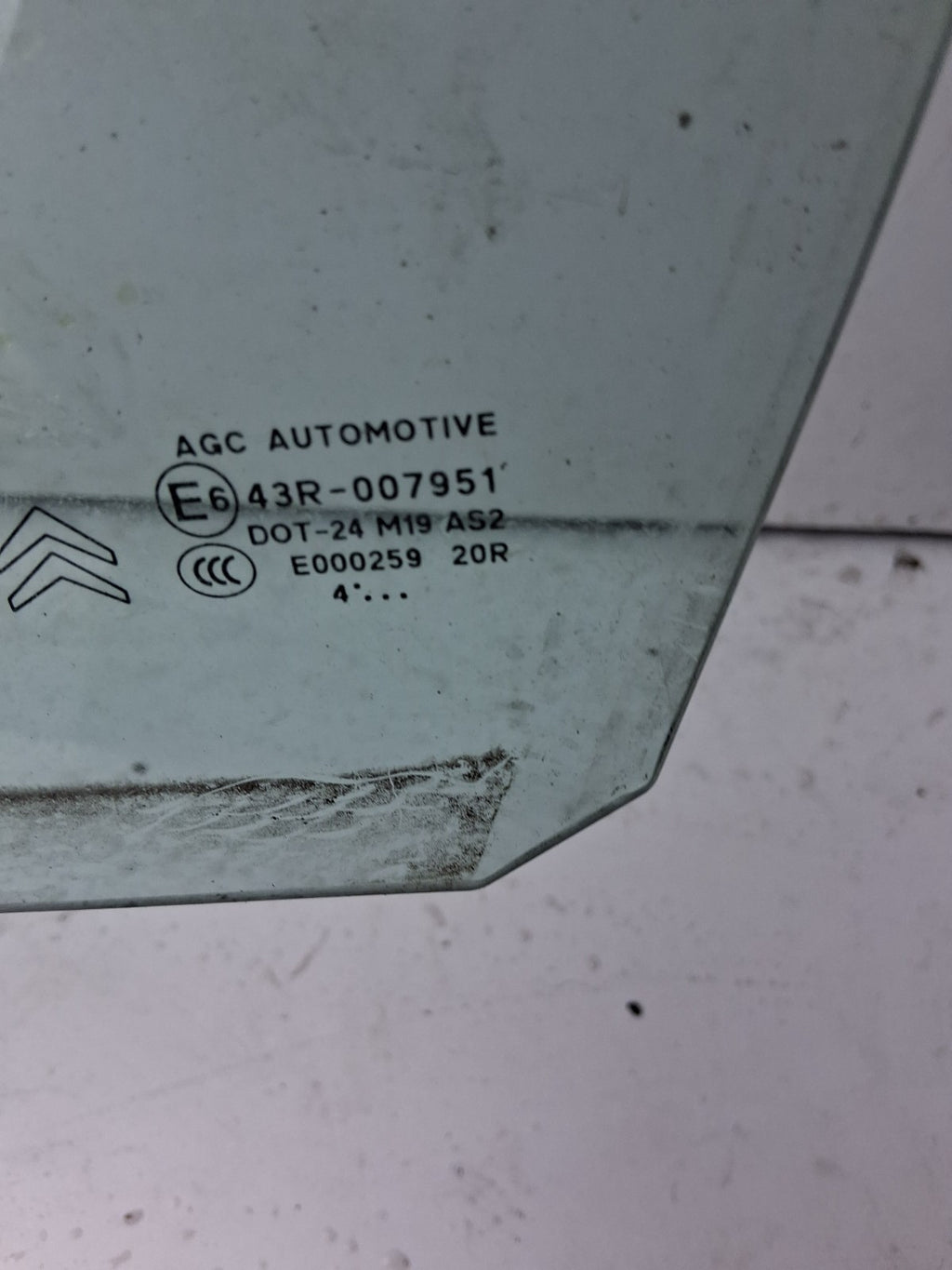 2013 CITROEN C3 DOOR NS PASSENGER SIDE FRONT LEFT WINDOW GLASS 43R007951