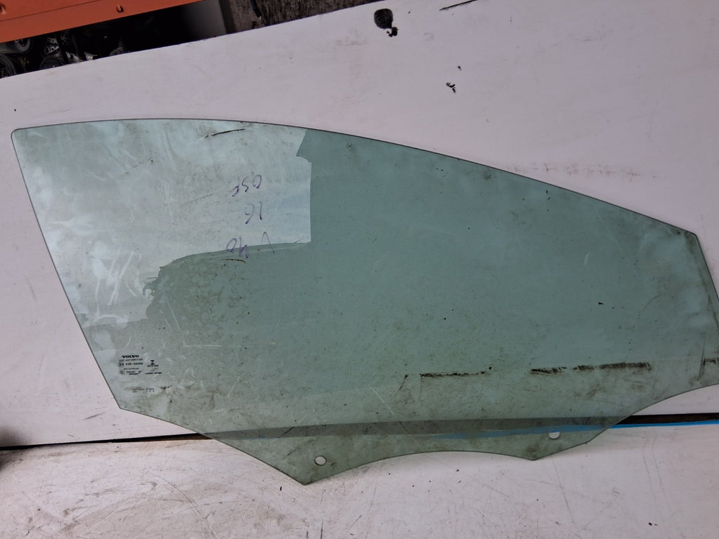 2016 VOLVO V40 R DESIGN OSF DRIVER SIDE FRONT WINDOW GLASS
