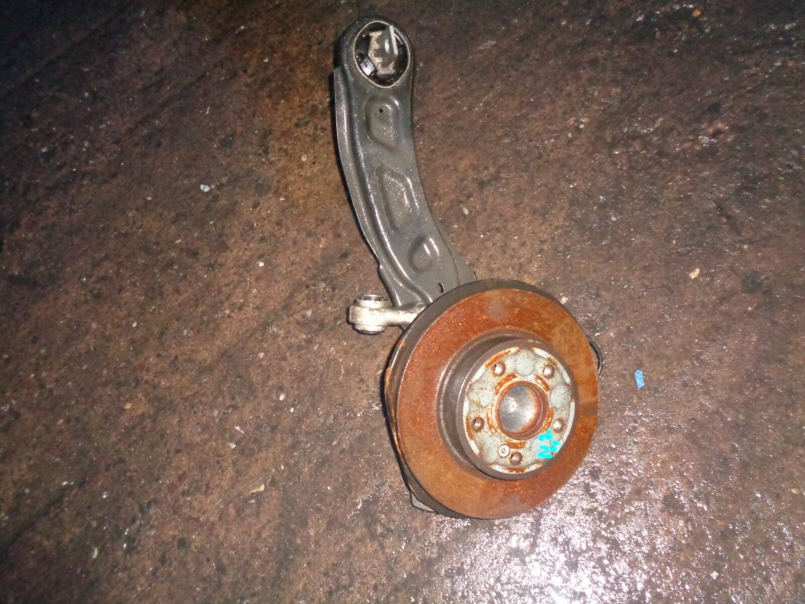 MERCEDES BENZ 2018 A CLASS W176 2.1 DIESEL NSR PASSENGER REAR WHEEL HUB