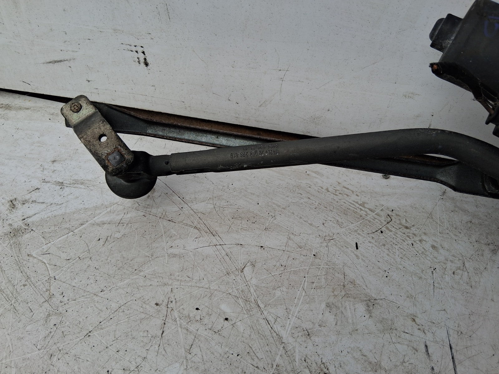 2016 MERCEDES SPRINTER W906 FRONT WINDSCREEN WIPER MOTOR LINKAGE 405147