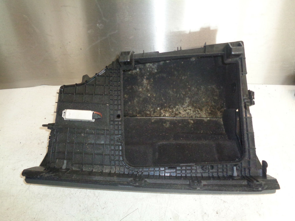 BMW 5 SERIES F10 2012 BLACK GLOVEBOX COMPARTMENT 9166694