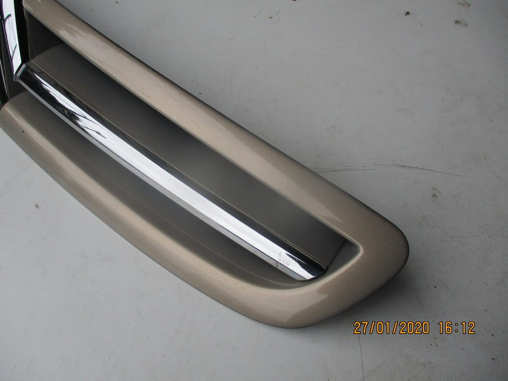 CITROEN XSARA PICASSO 2006 FRONT CENTRAL GRILL GRILLE BADGE BEIGE 9650059377
