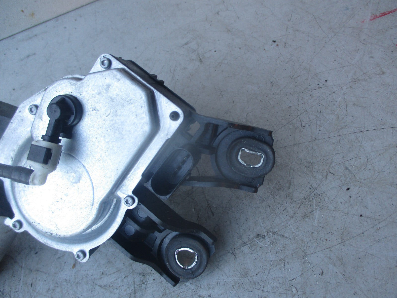 VW VOLKSWAGEN PASSAT B6 REAR WIPER MOTOR 53032812