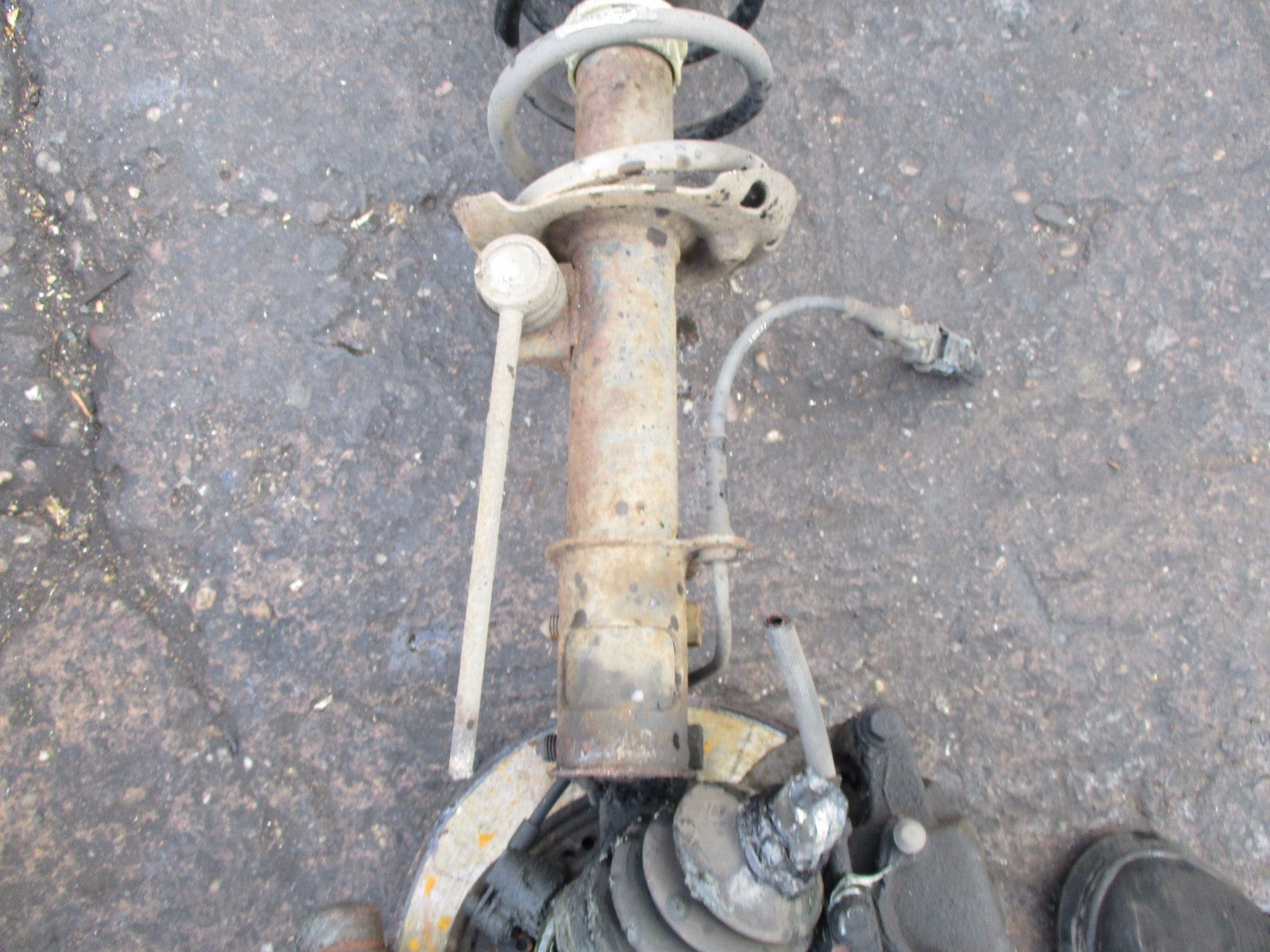 VAUXHALL TIGRA B 2006 1.4 NSF PASSENGER FRONT HUB SHOCK SPRING CALIPER 13191019
