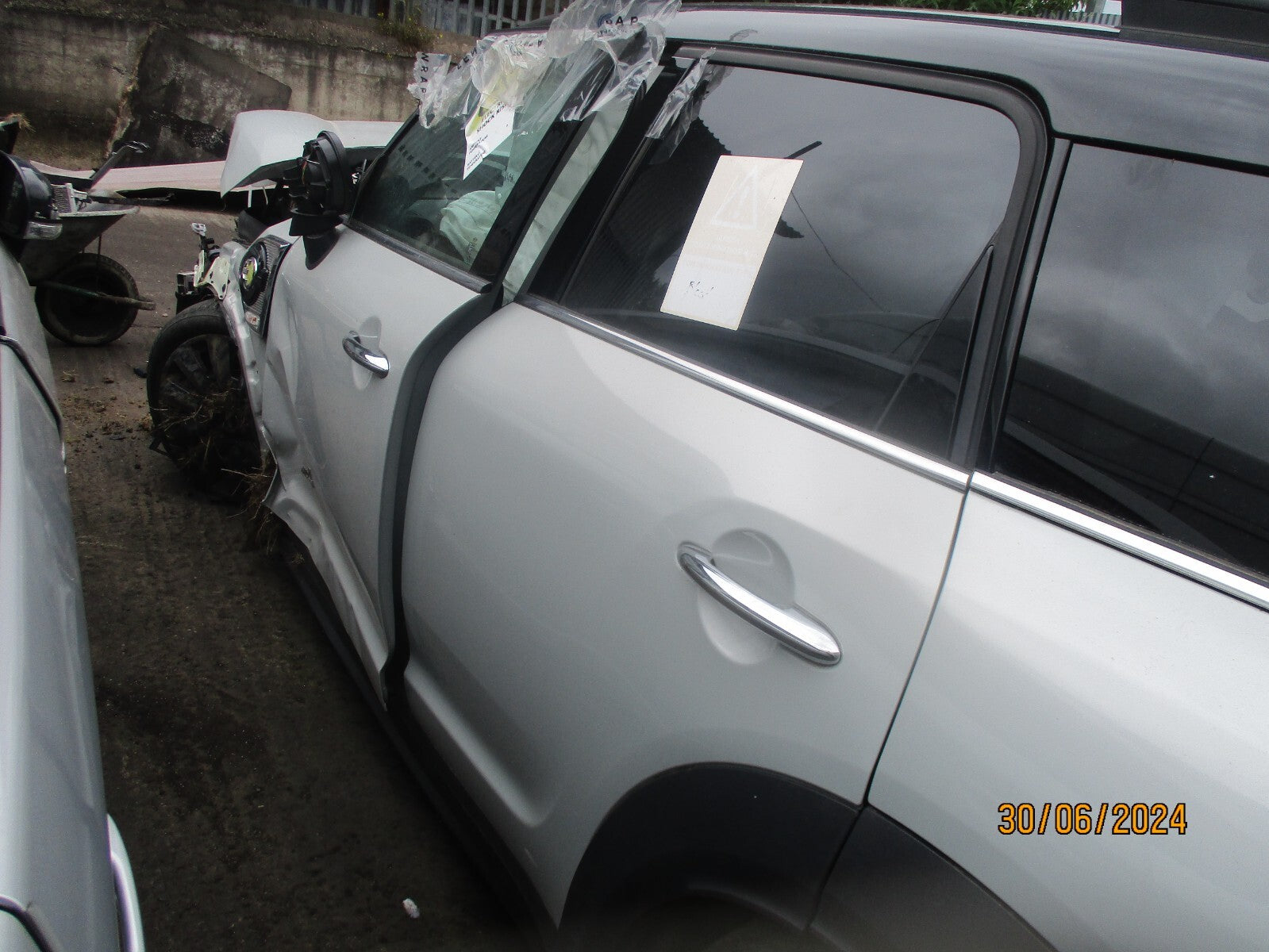 BMW MINI COUNTRYMAN F60 2021 NSR PASSENGER SIDE REAR BARE DOOR WHITE SILVER A62