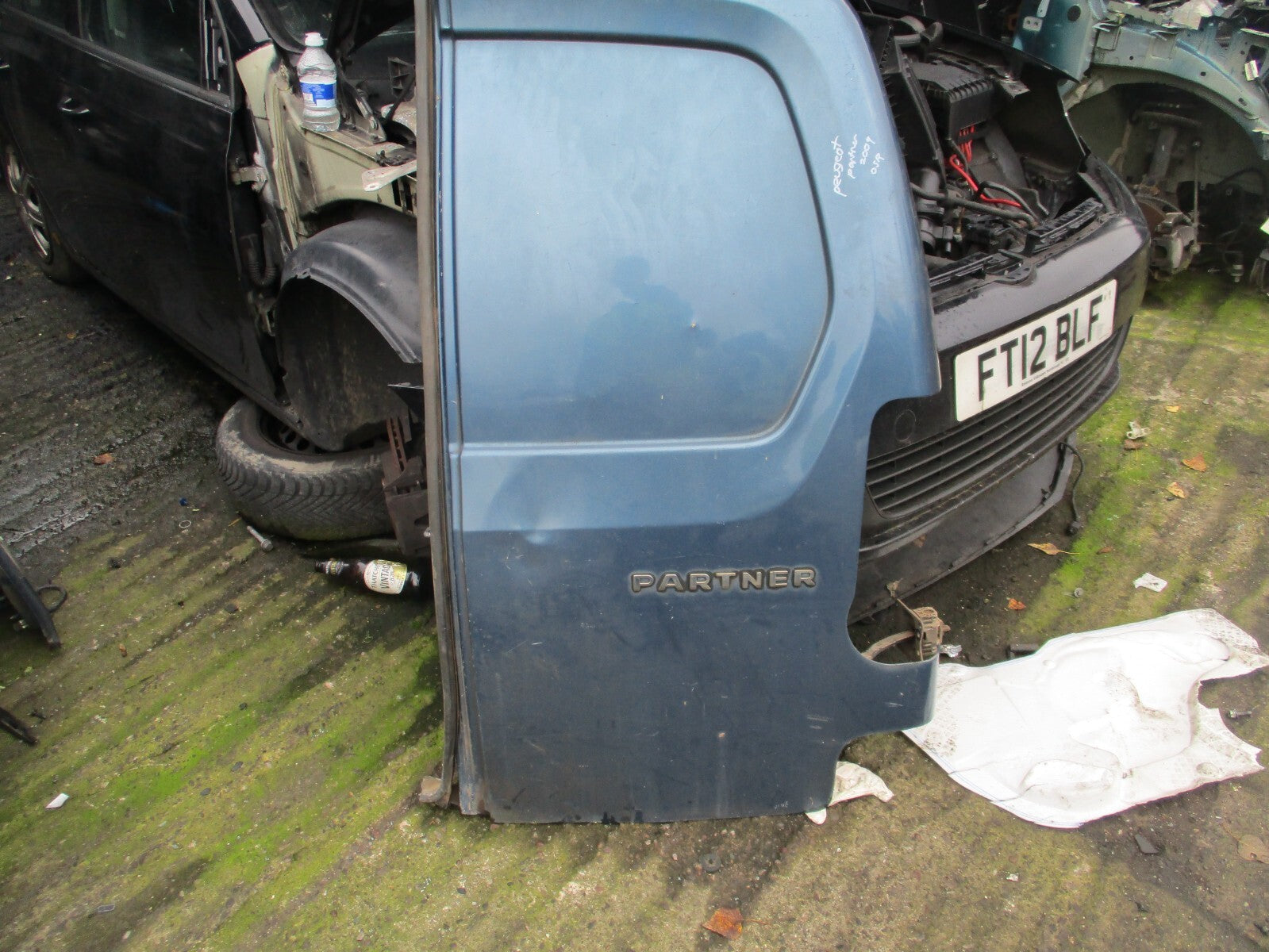 2009 PEUGEOT PARTNER MK2 OSR DRIVER SIDE REAR COMPLETE DOOR BLUE