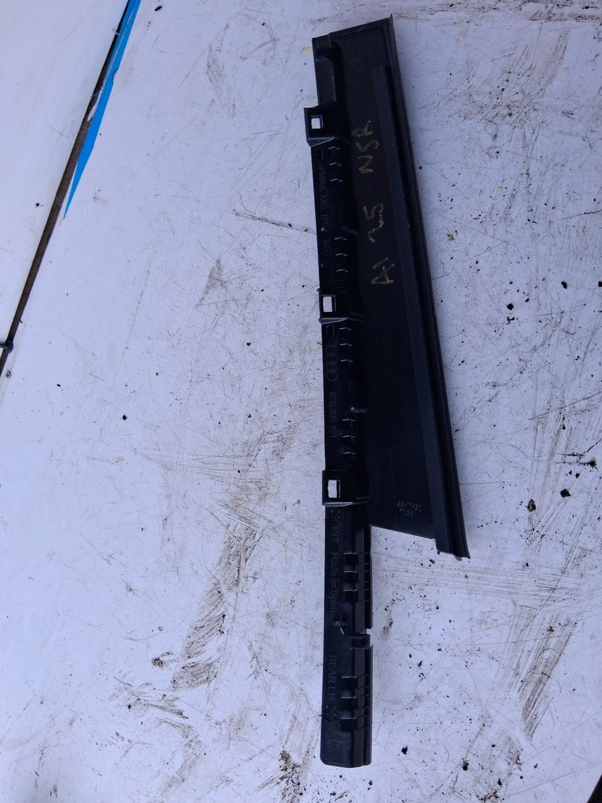 2024 AUDI A1 S LINE MK2 NSR PASSENGER SIDE REAR BLACK GLOSS MOULDING 82G839901