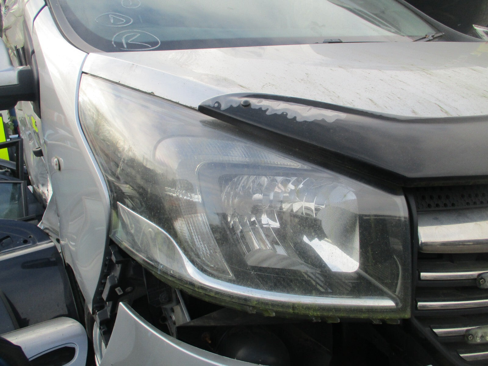 2016 VAUXHALL VIVARO B MK2 OSF DRIVER SIDE FRONT HEADLIGHT HEADLAMP