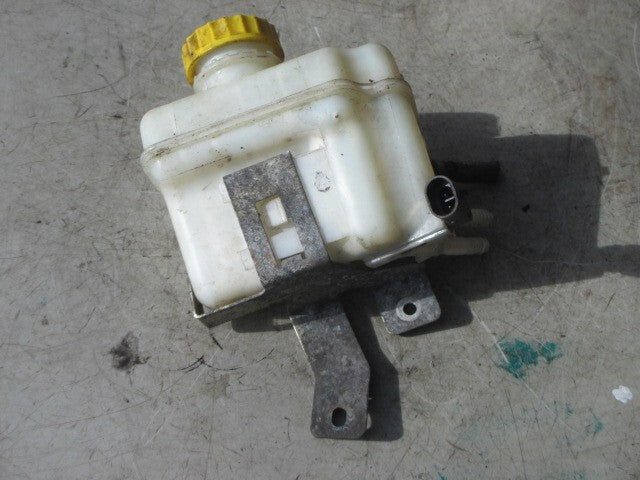 2015 PEUGEOT BIPPER FLUID TANK RESERVOIR