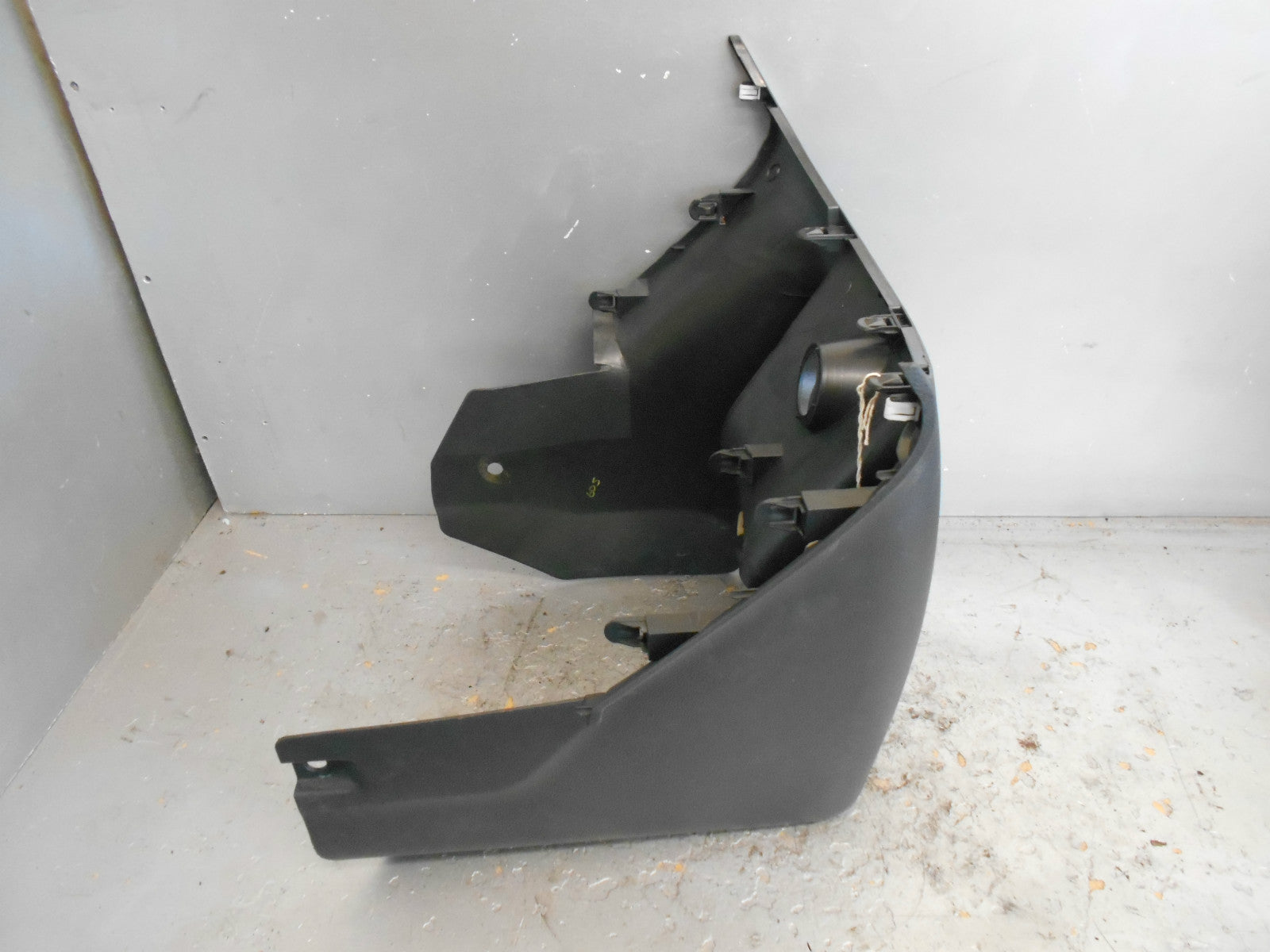 NISSAN NOTE E11 2009 DASHBOARD PLASTIC TRIM CENTRE CONSOLE 689309U000