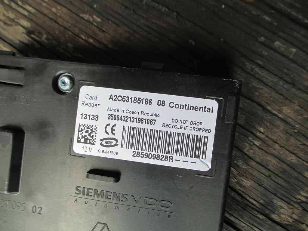 RENAULT MEGANE MK3 2013 KEY CARD READER 285909828R