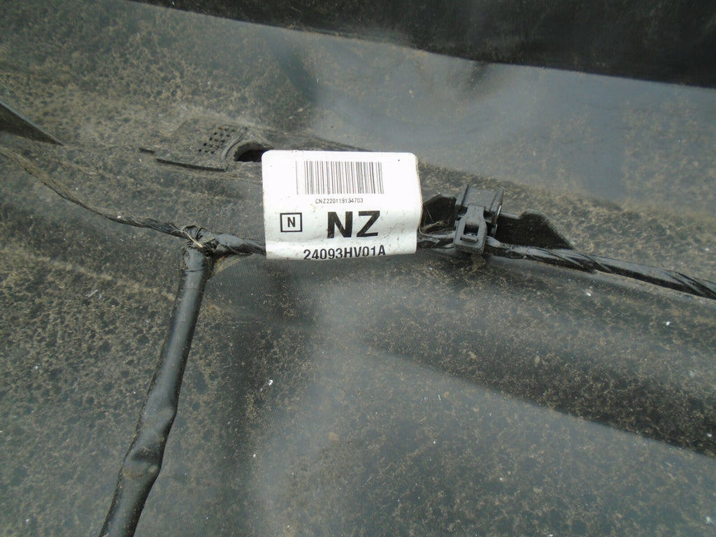NISSAN QASHQAI J11 MK2 REAR BUMPER GREY DAMAGED