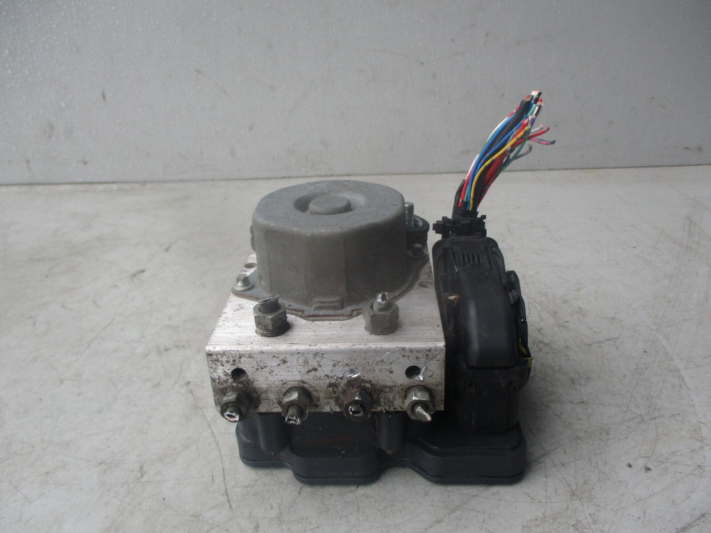 PEUGEOT 108 2016 1.0 PETROL ABS PUMP MODULATOR 445400H070 \ 2265106455