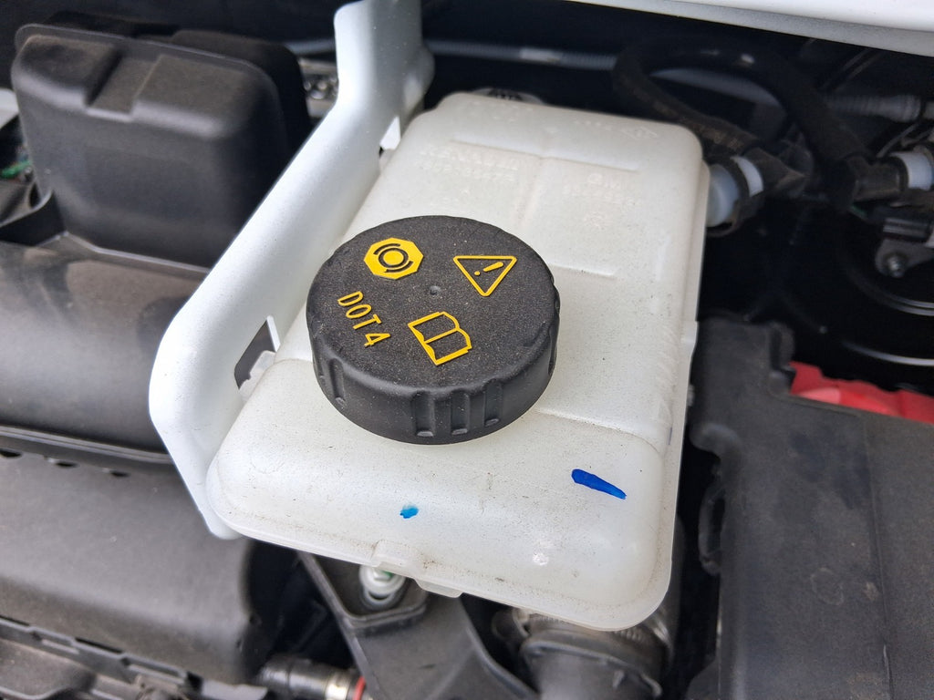 2024 RENAULT TRAFIC X82 2.0 DIESEL BRAKE FLUID TANK RESERVOIR 460913647R