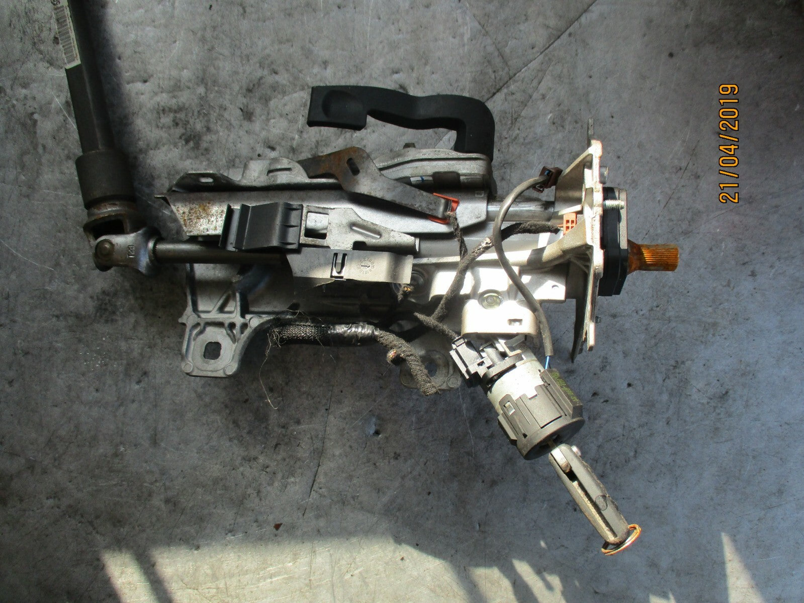CITROEN C4 GRAND PICASSO ADJUSTABLE STEERING COLUMN & IGNITION BARREL 9681750477
