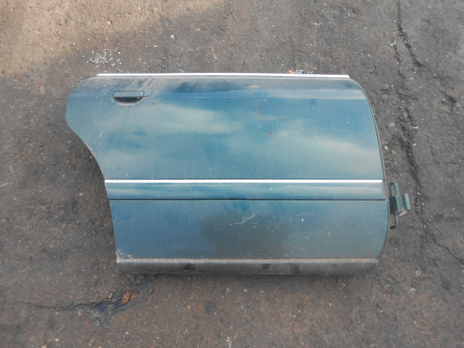 AUDI A8 D2 4D (MK1) 2000 OSR DRIVER SIDE REAR BARE DOR SHELL LX6V JASPER GREEN