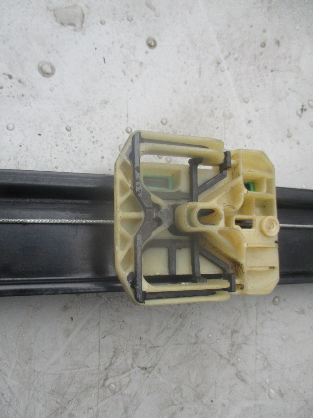 AUDI A4 B8 2013 OSF DRIVER SIDE FRONT WINDOW REGUATOR & MOTOR 8K0959801A