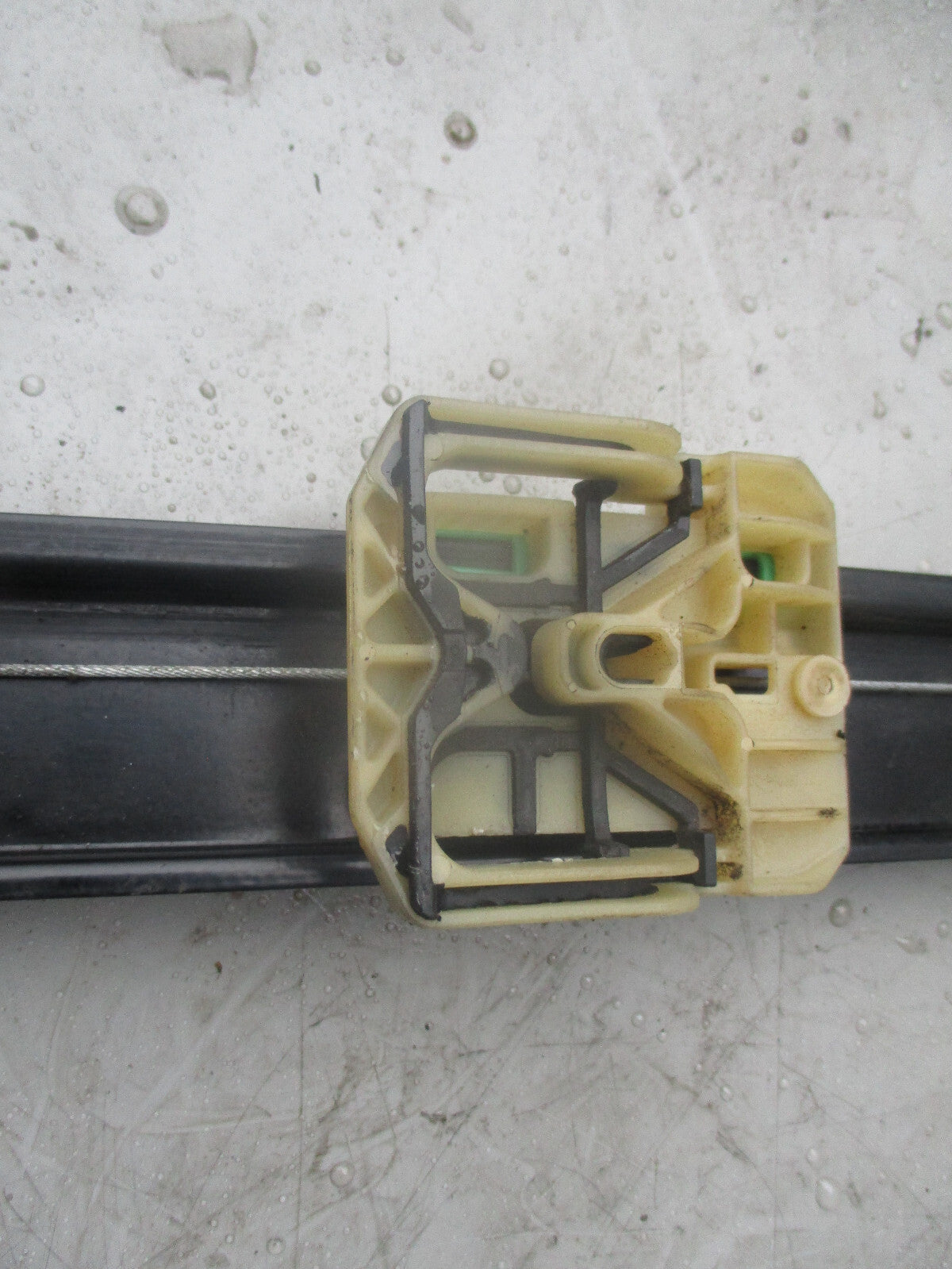 AUDI A4 B8 2013 OSF DRIVER SIDE FRONT WINDOW REGUATOR & MOTOR 8K0959801A
