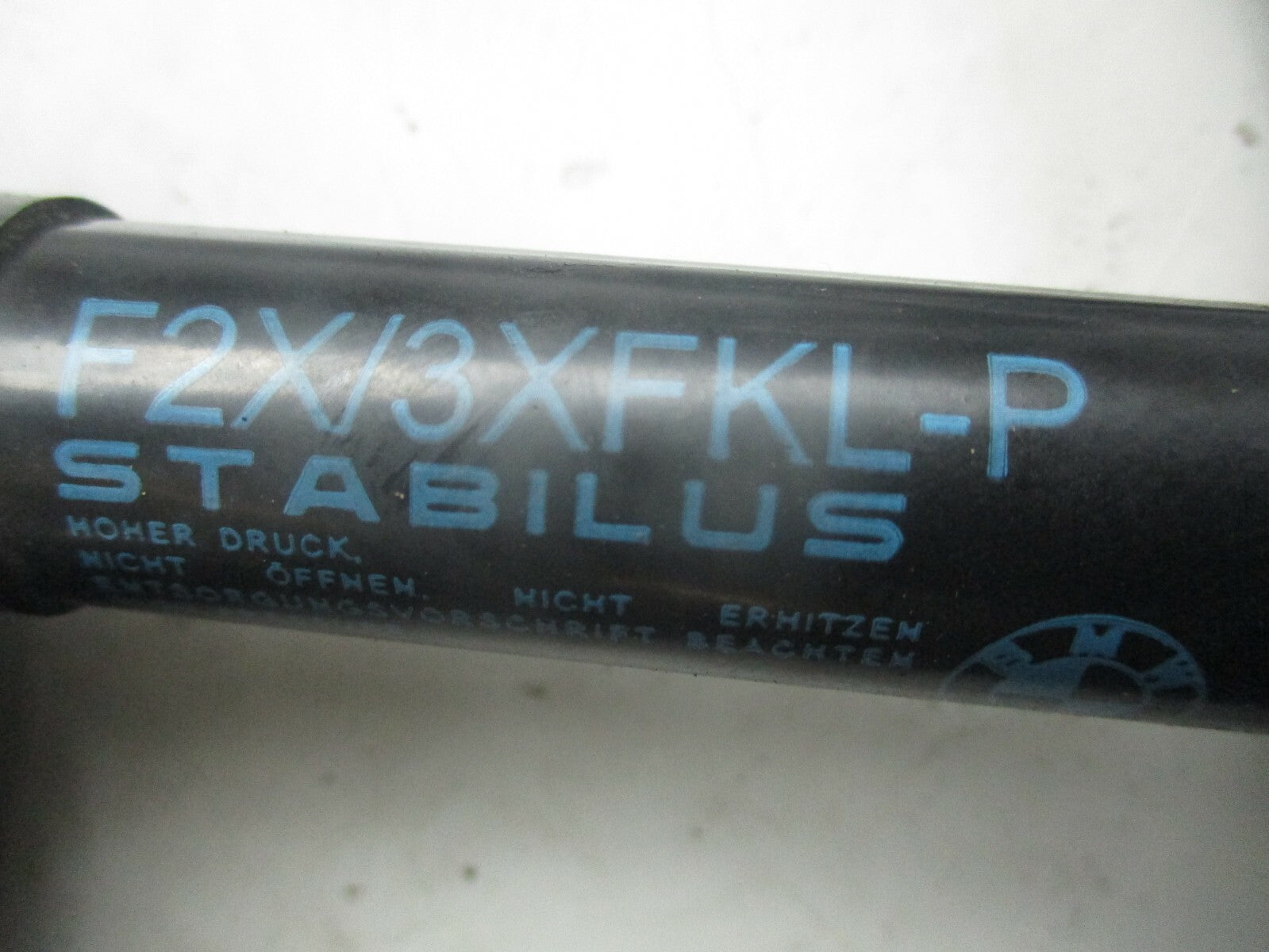 BMW 1 SERIES F20 F21 FRONT BONNET STRUTS BLACK PAIR