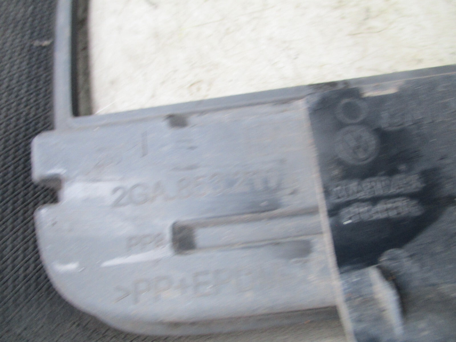 2015 VOLKSWAGEN FRONT BUMPER FOG RIGHT GRILL 2GA853808C