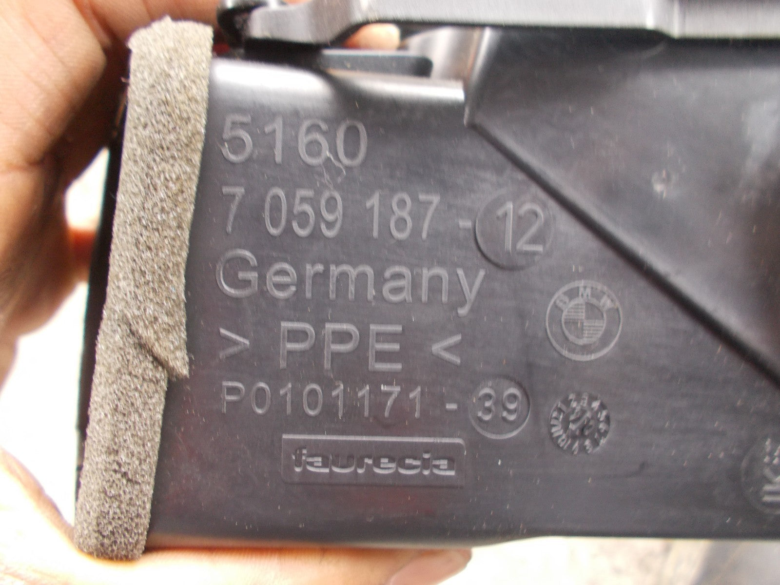 BMW 1 SERIES E87 2006 NEAR SIDE PASSENGER SIDE AIR VENT 7059187-12