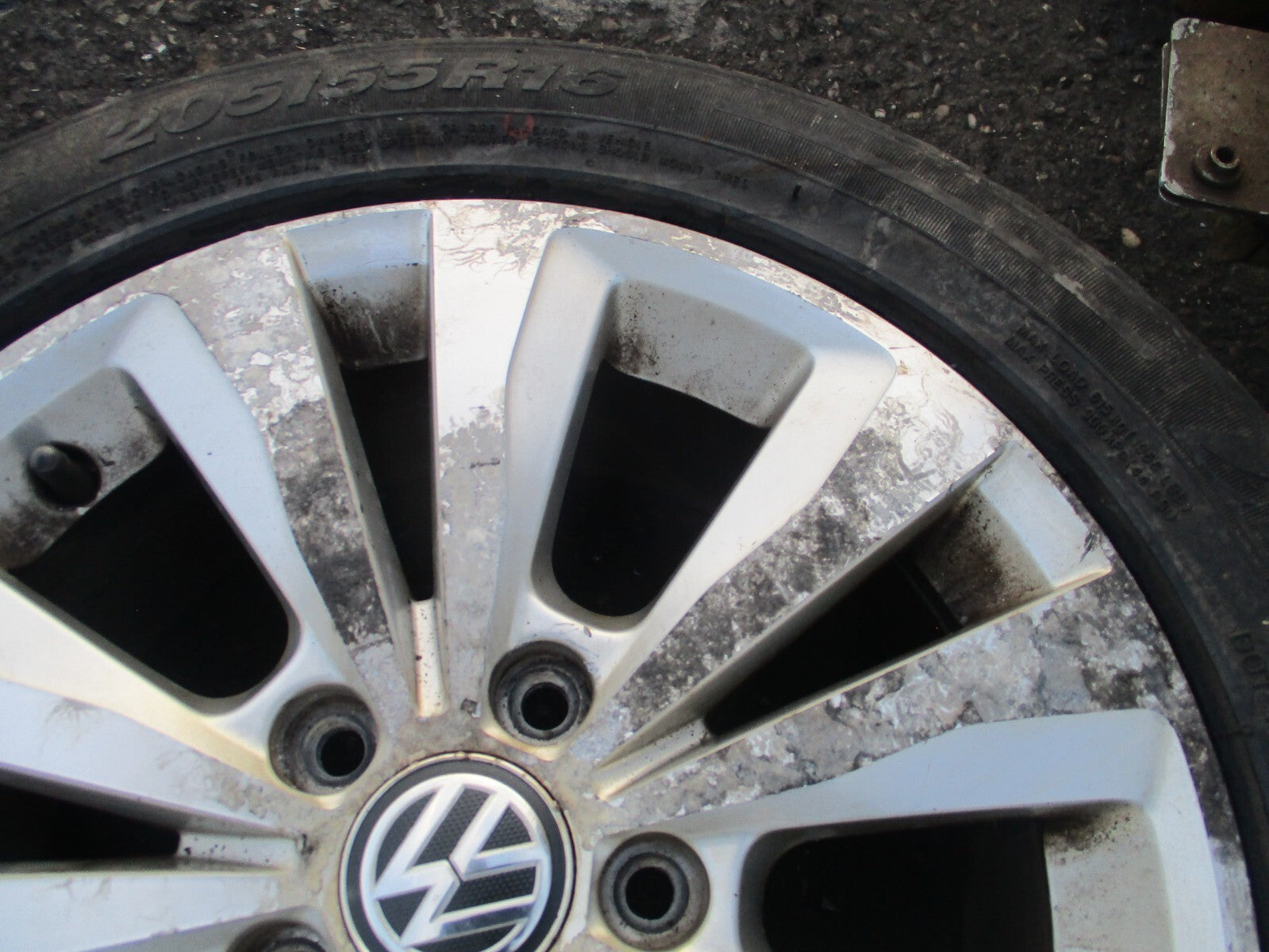 2013 VW VOLKSWAGEN GOLF MK7 16 INCH TORONTO ALLOY WHEEL WITH TYRE 205/55R16