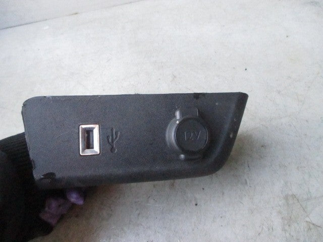 2017 VAUXHALL CORSA CUP HOLDER 39196826