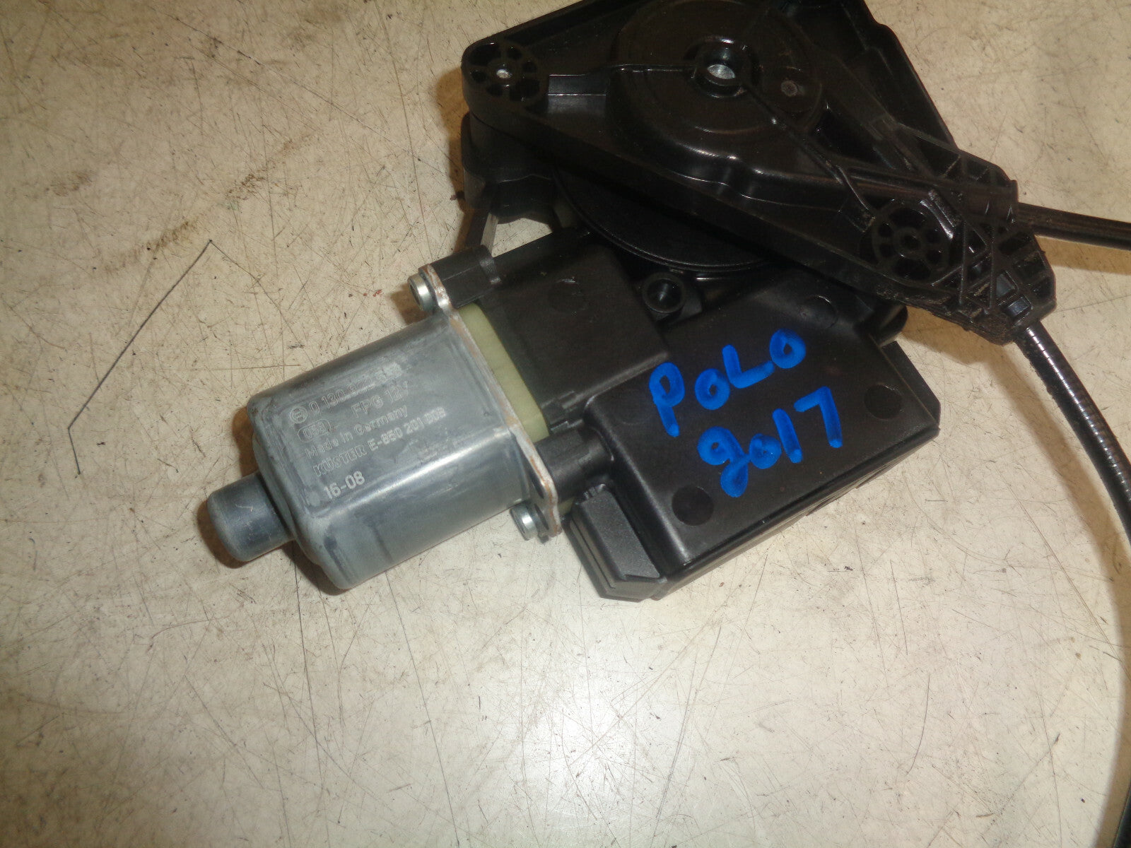 VW POLO 2017 6C OSR DRIVER SIDE REAR WINDOW MOTOR REGULATOR 6R0959812AA