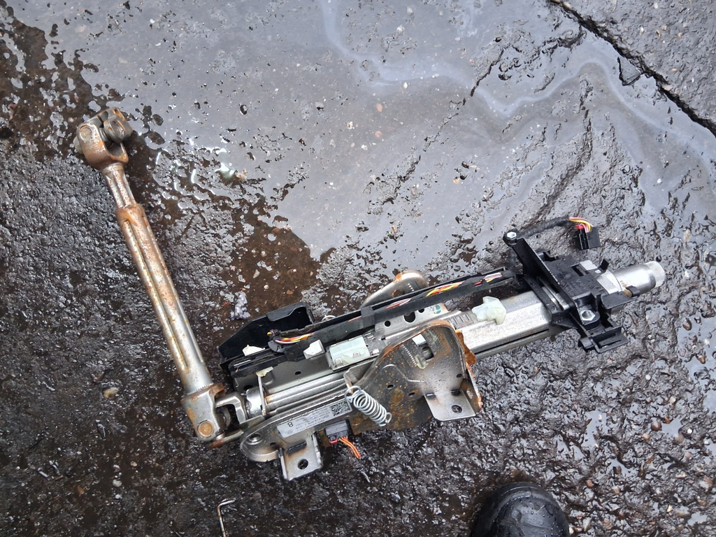 VW VOLKSWAGEN TIGUAN MK2 STEERING COLUMN 5QC419506
