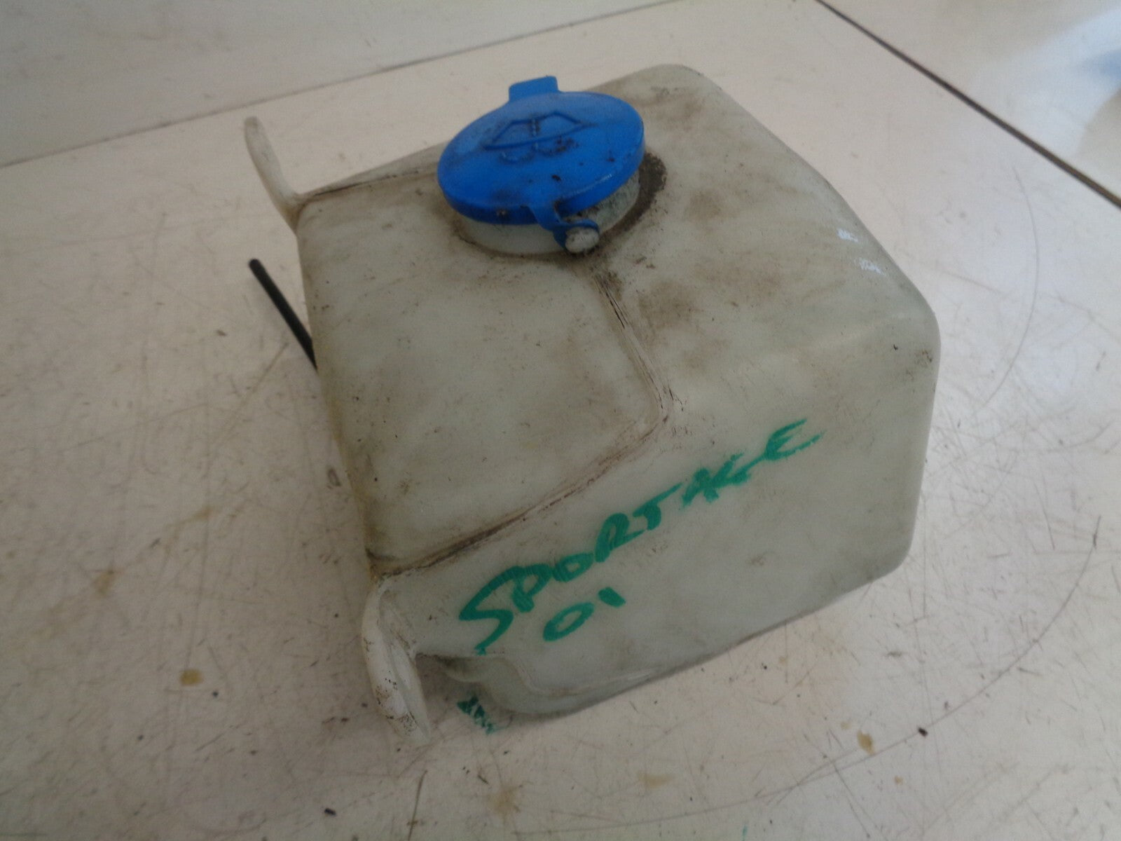 KIA SPORTAGE MK1 2001 COOLANT WATER EXPANSION BOTTLE RESERVOIR