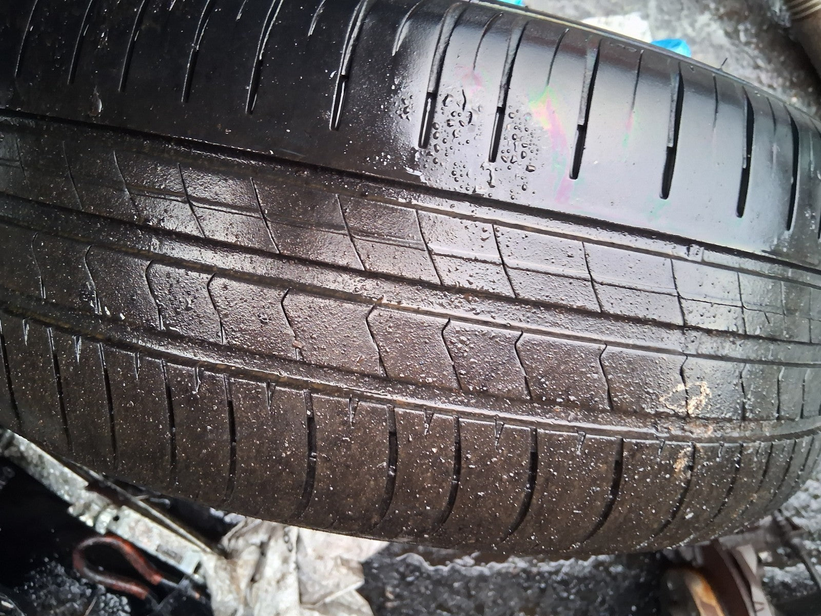 2013 HYUNDAI I40 16 INCH ALLOY WHEEL WITH TYRE 205/60R16