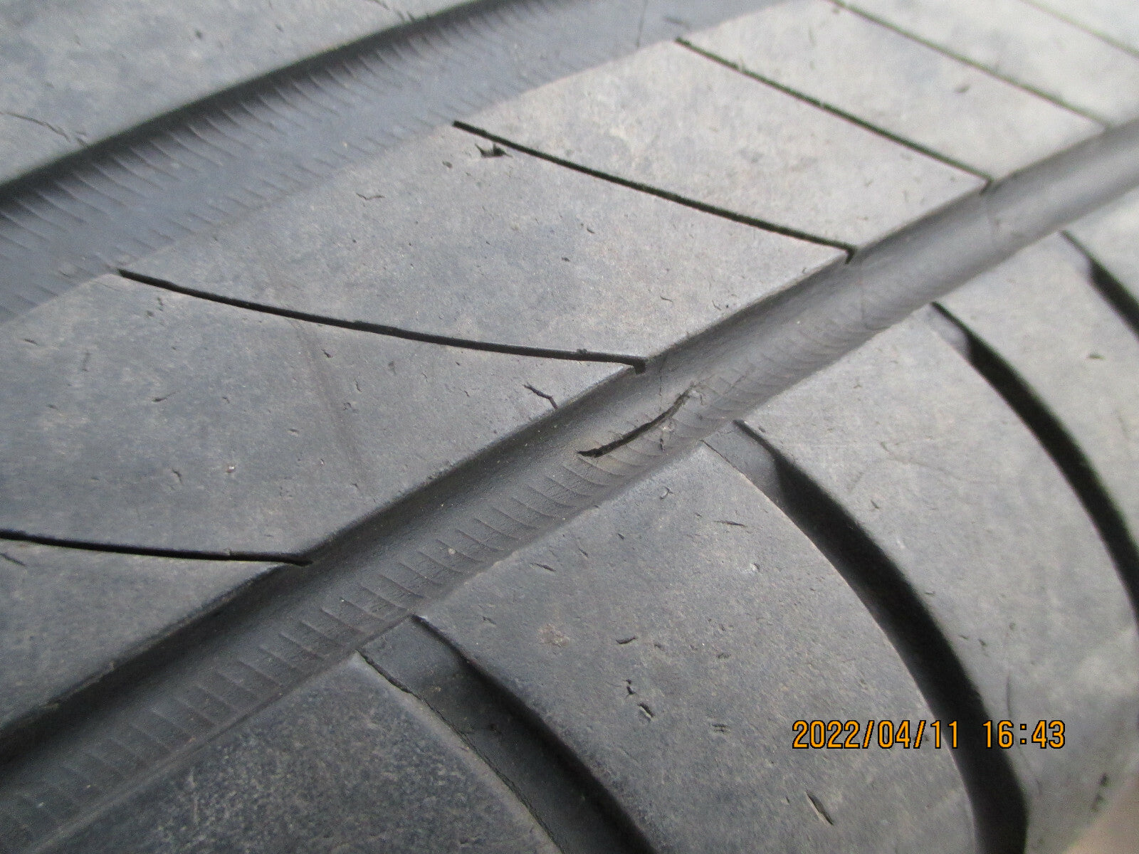JAGUAR XE 2016 17 INCH SINGLE ALLOY WHEEL WITH TYRE 205/55R17 REF 1