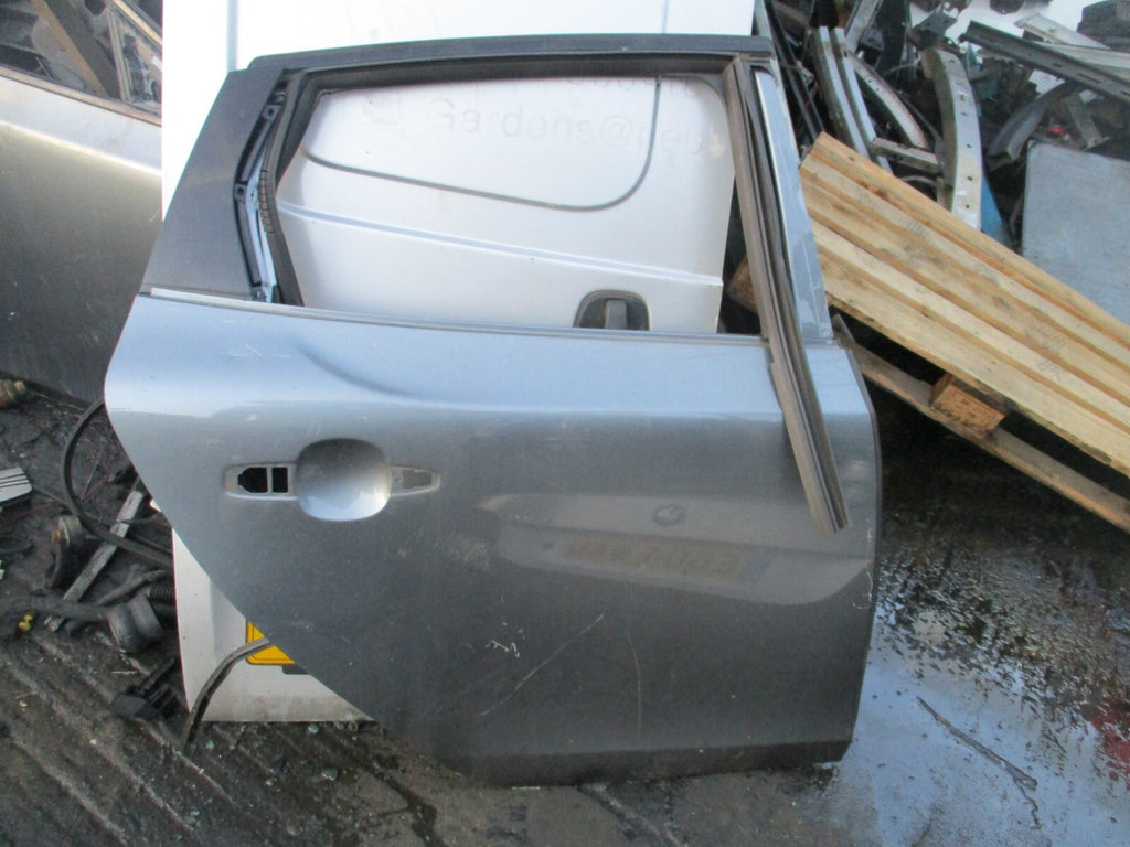 2015 VOLVO V40 HATCHBACK OSR DRIEVR SIDE REAR BARE DOOR GREY