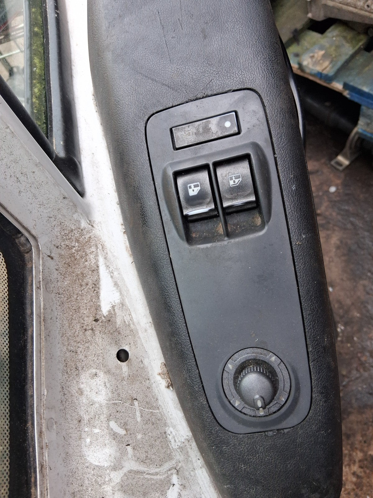 2016 PEUGEOT BOXER MK3 OSF DRIVER SIDE FRONT RIGHT COMPLETE DOOR WHITE
