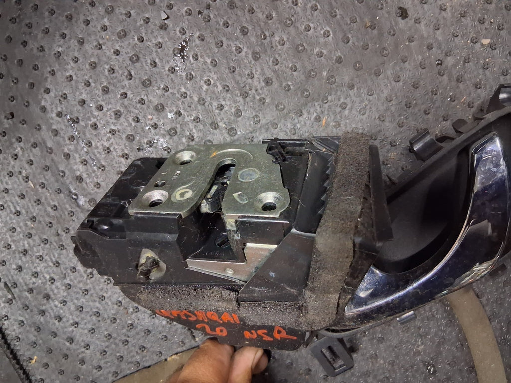 2020 NISSAN QASHQAI J11 MK2 NSR PASSENGER SIDE REAR LEFT DOOR LOCK MECHANISM