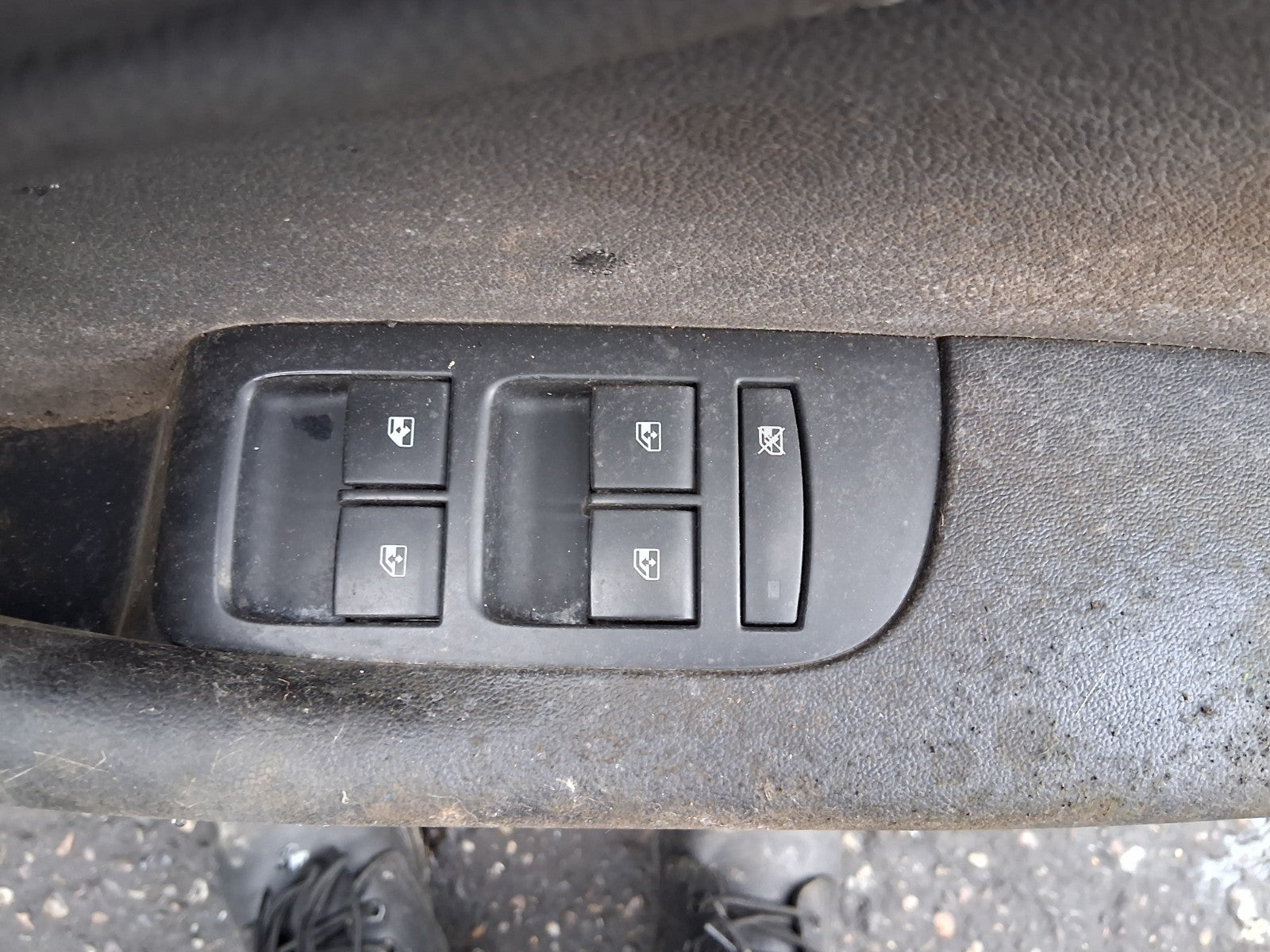 2018 VAUXHALL ZAFIRA C OSF DRIVER SIDE FRONT RIGHT DOOR CARD PANEL 1902754