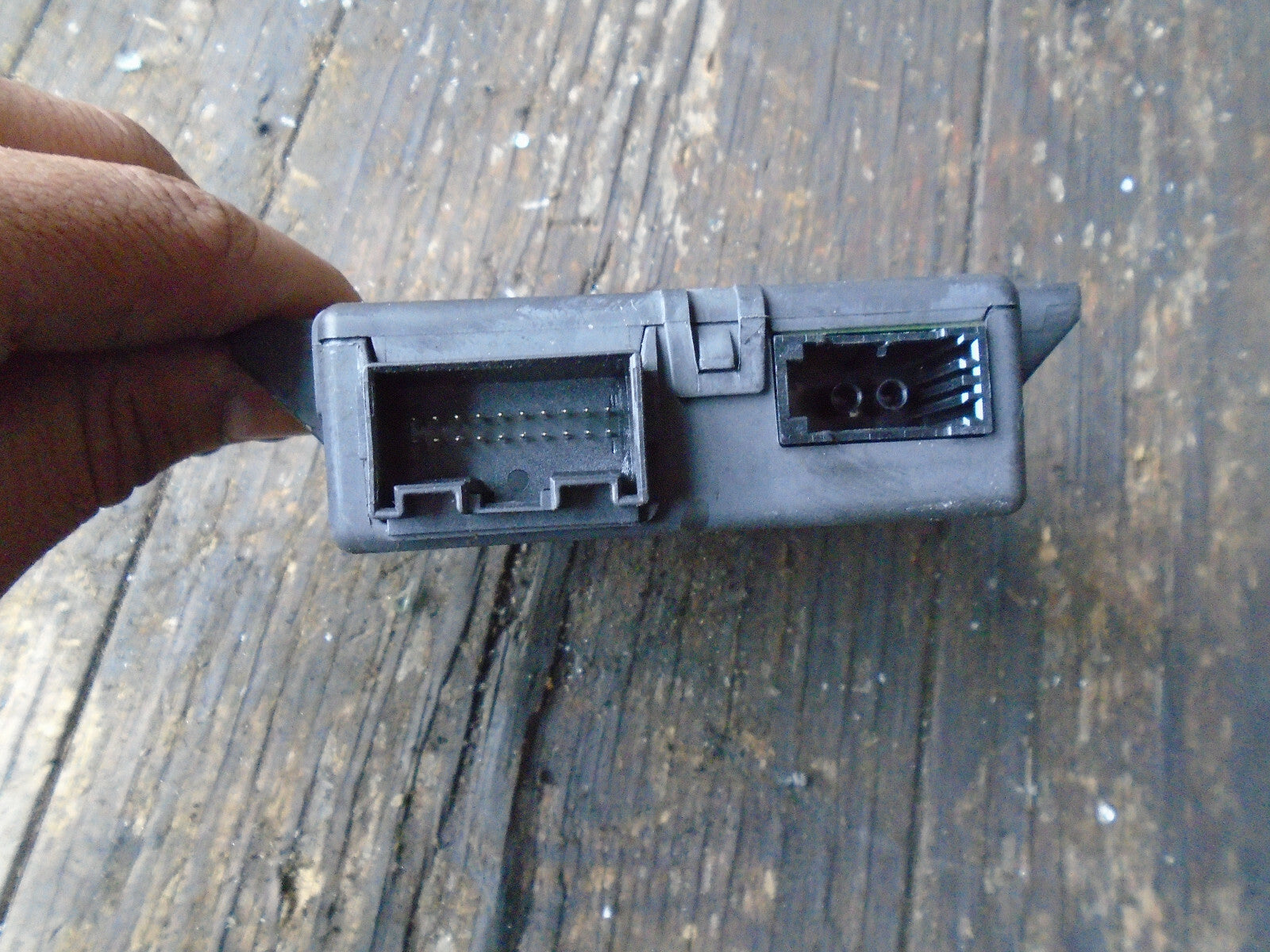 AUDI A1 8X 2015 3 DOOR OS DRIVER SIDE DOOR CONTROL UNIT GATEWAY ECU 8U0907468AC