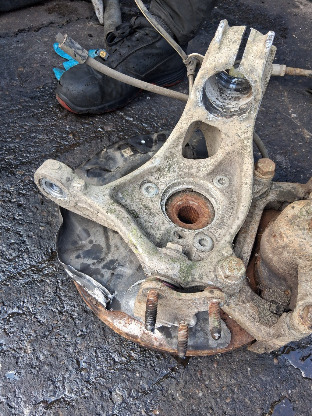 2018 VW VOLKSWAGEN PASSAT B8 1.5 DIESEL NS PASSENGER SIDE WHEEL BEARING HUB